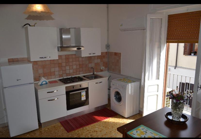 Flat In Olbia Centro Apartment Luaran gambar